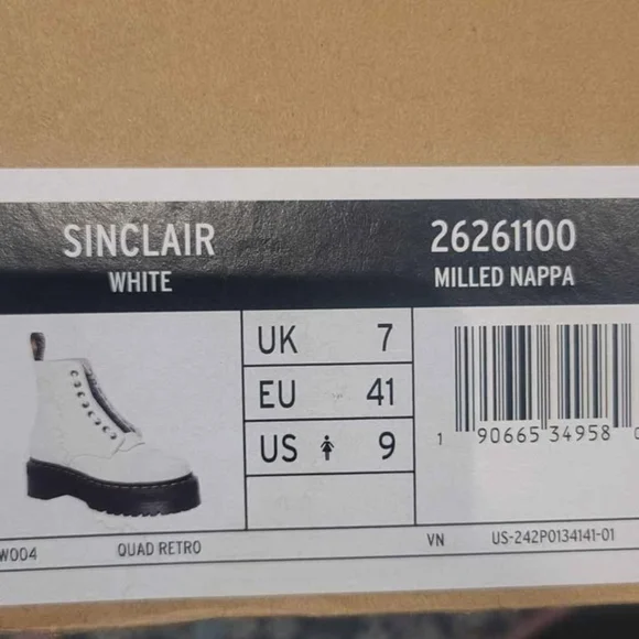 Dr. Martens NEW White SINCLAIR Boots ( US SIZE 9 ) - Picture 4 of 6
